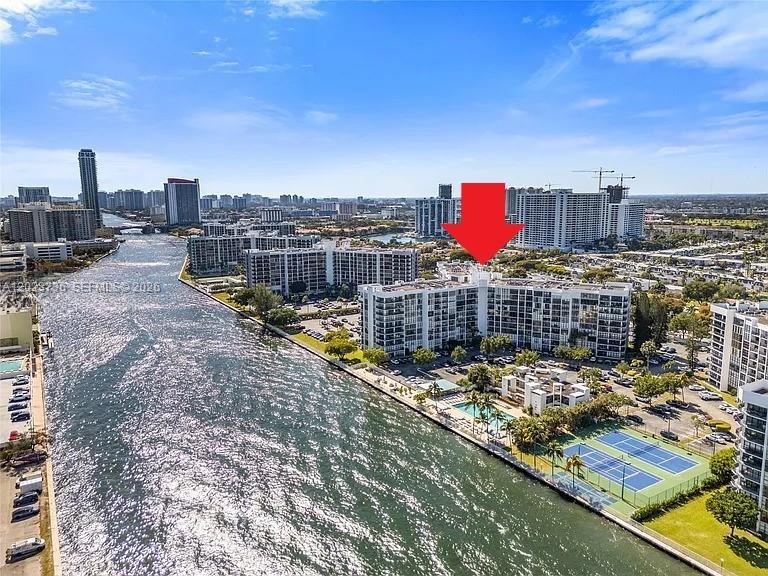 OCEANVIEW PARK CONDO - Residential