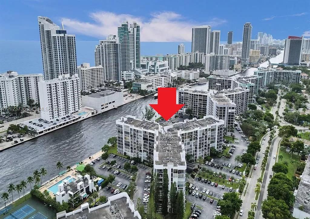 OCEANVIEW PARK CONDO - Residential