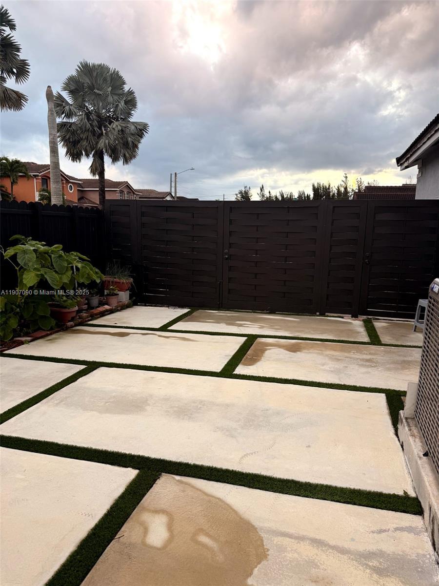 PONCE ESTATES SEC 1 - Residential