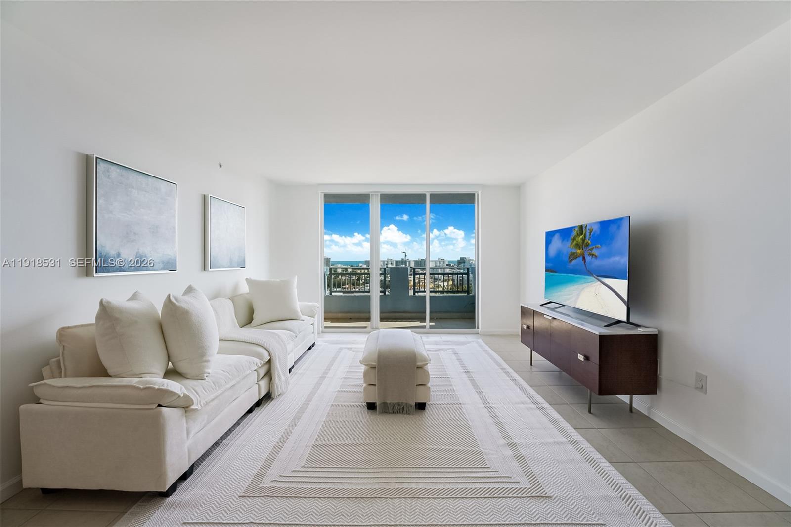 YACHT CLUB AT PORTOFINO - Residential