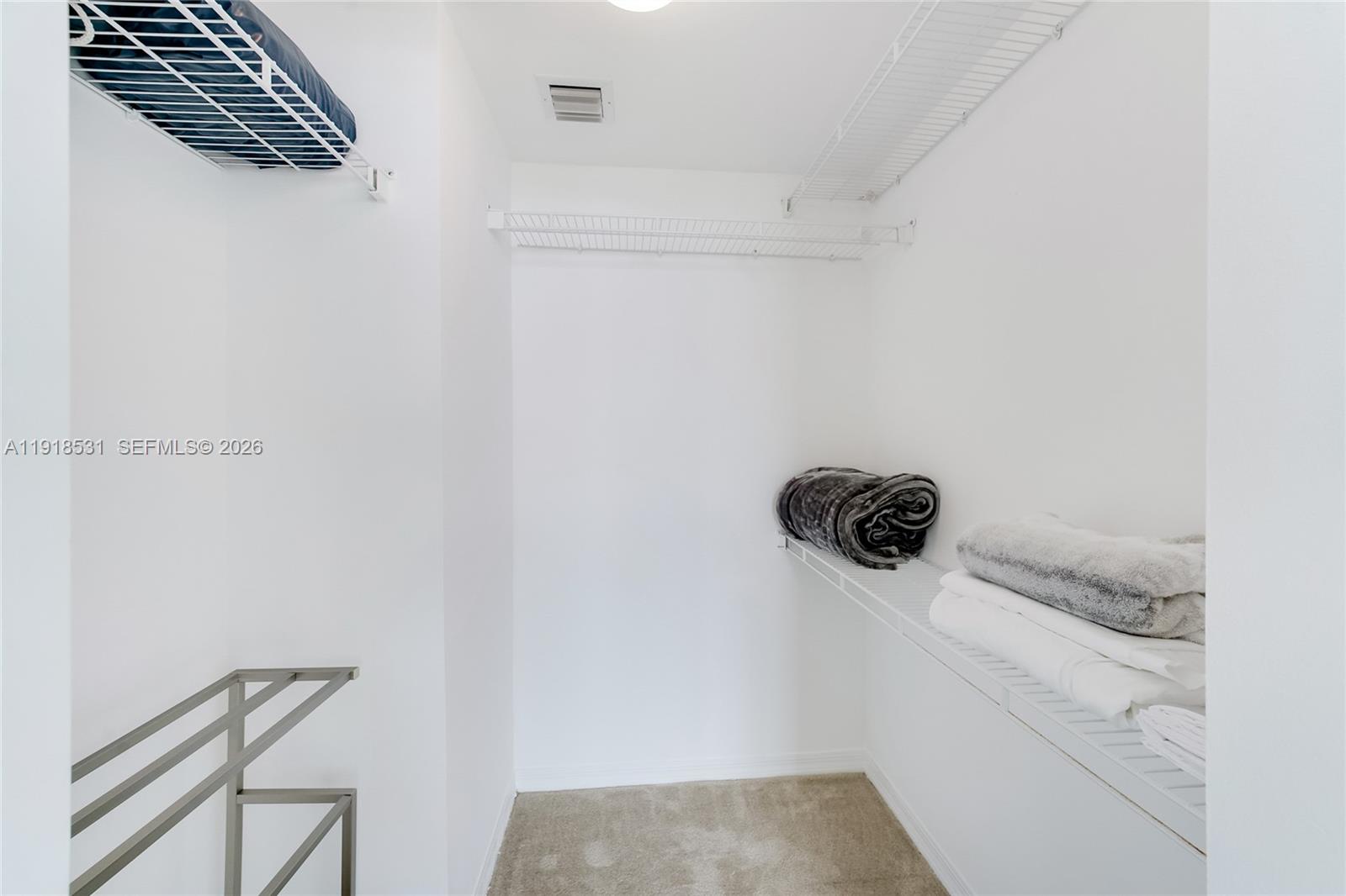 YACHT CLUB AT PORTOFINO - Residential