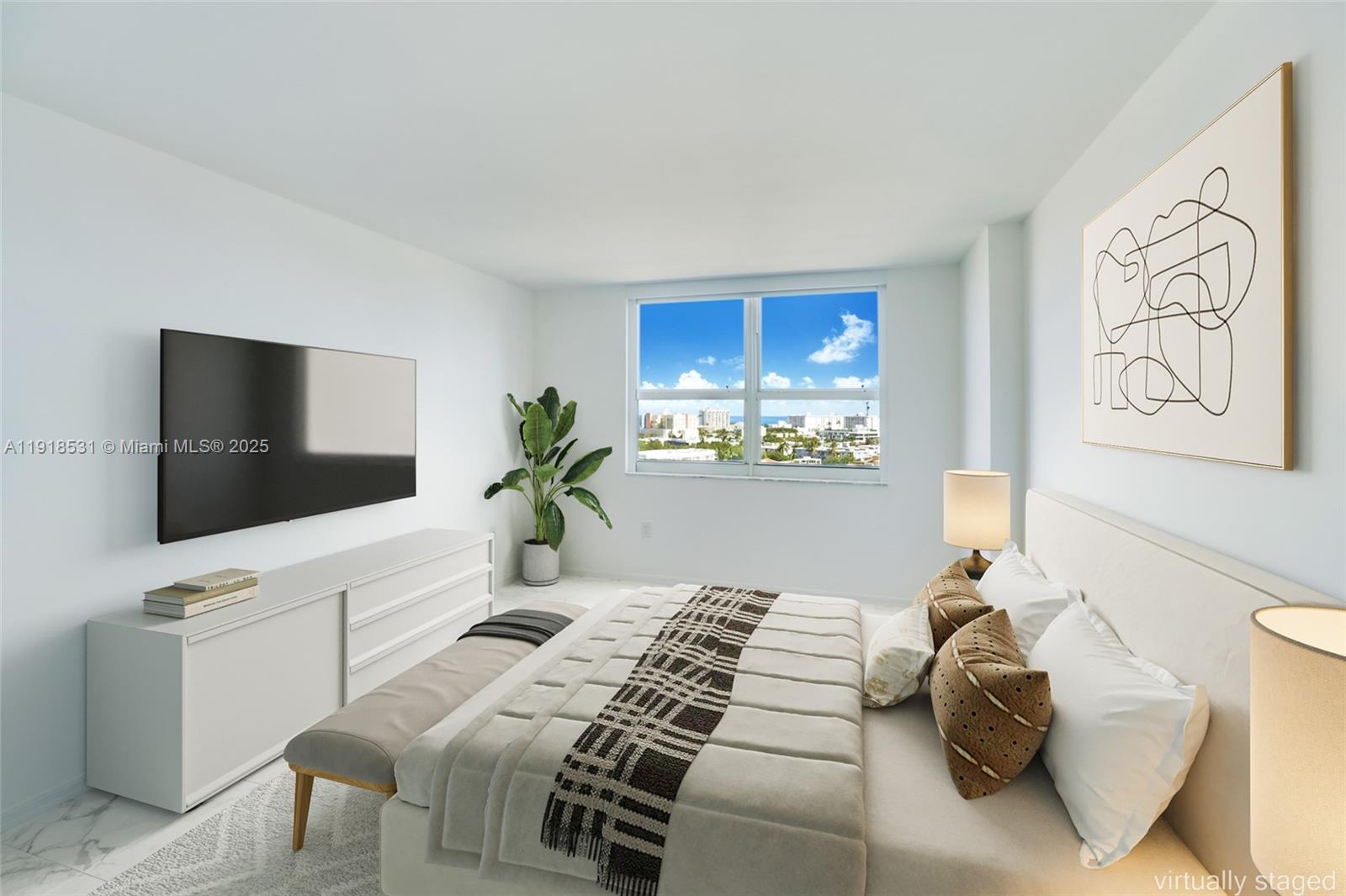 YACHT CLUB AT PORTOFINO - Residential