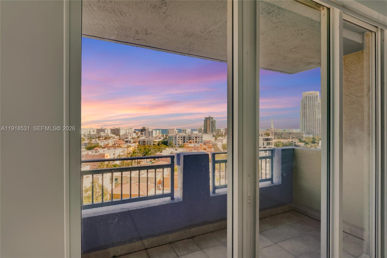 YACHT CLUB AT PORTOFINO - Residential