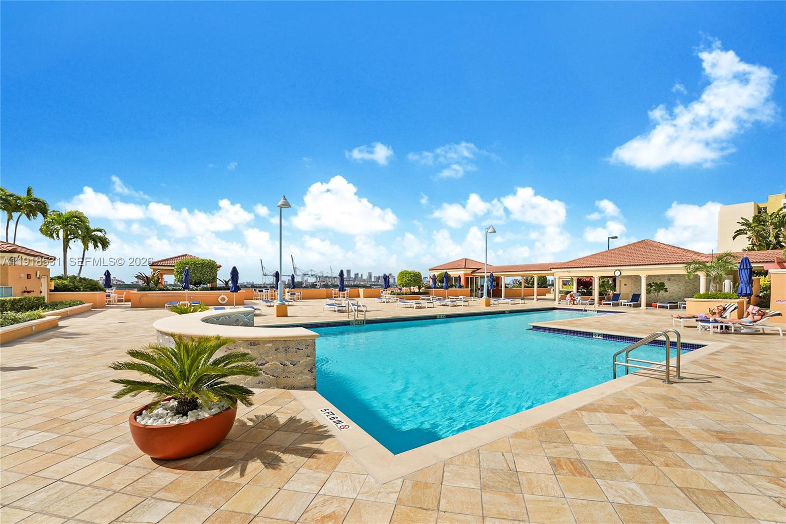 YACHT CLUB AT PORTOFINO - Residential