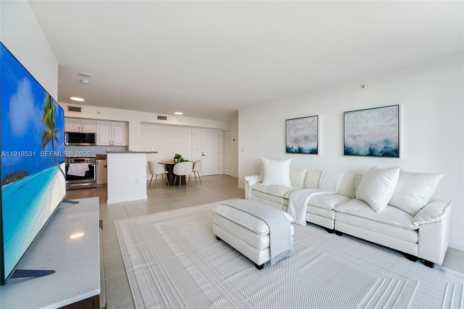 YACHT CLUB AT PORTOFINO - Residential