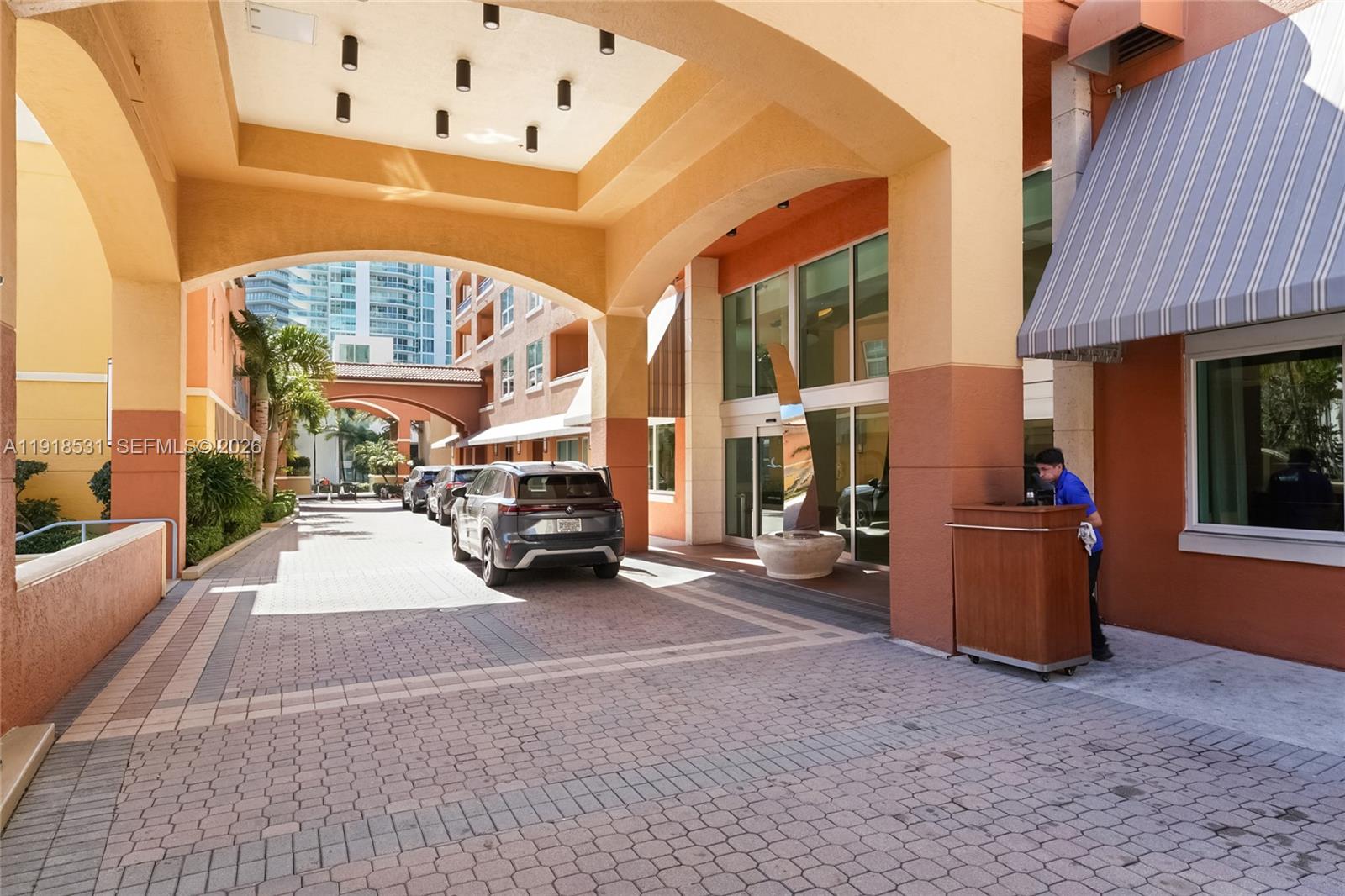 YACHT CLUB AT PORTOFINO - Residential