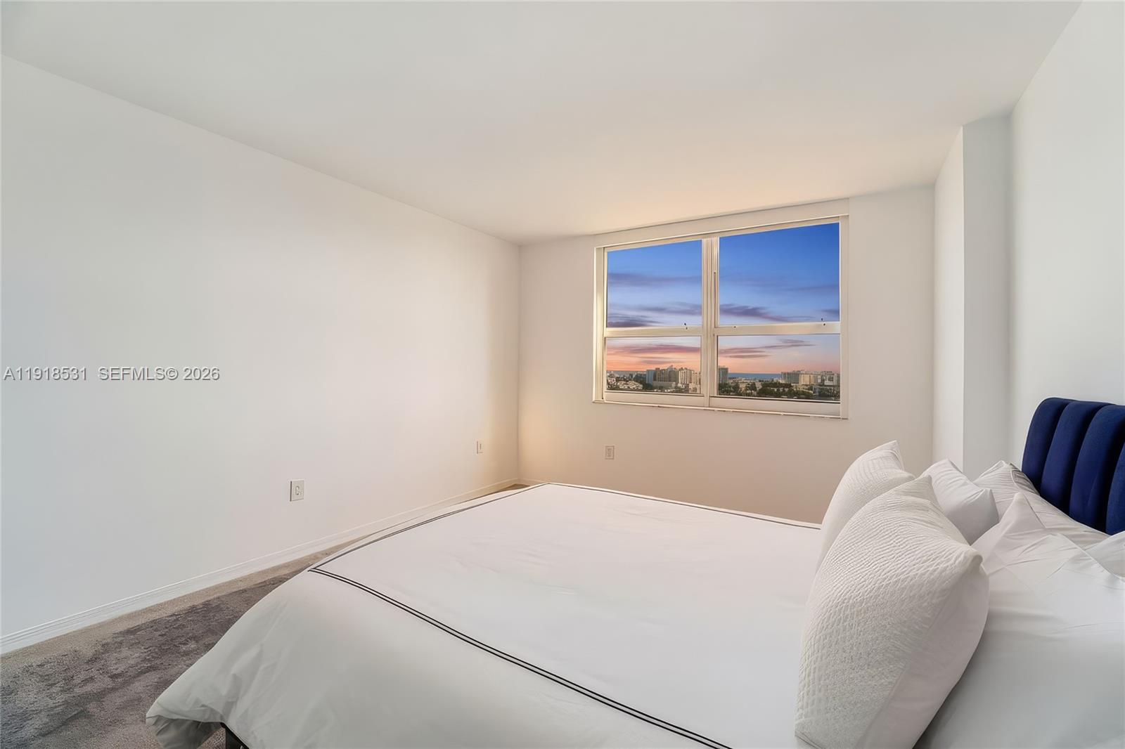 YACHT CLUB AT PORTOFINO - Residential