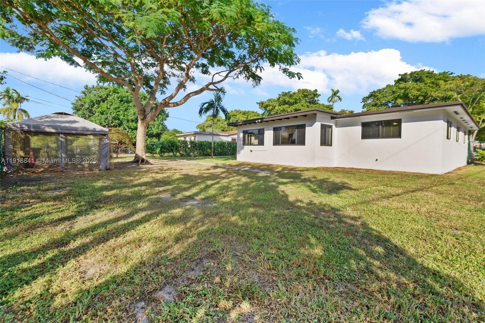 ROEBLINGS THE - Residential