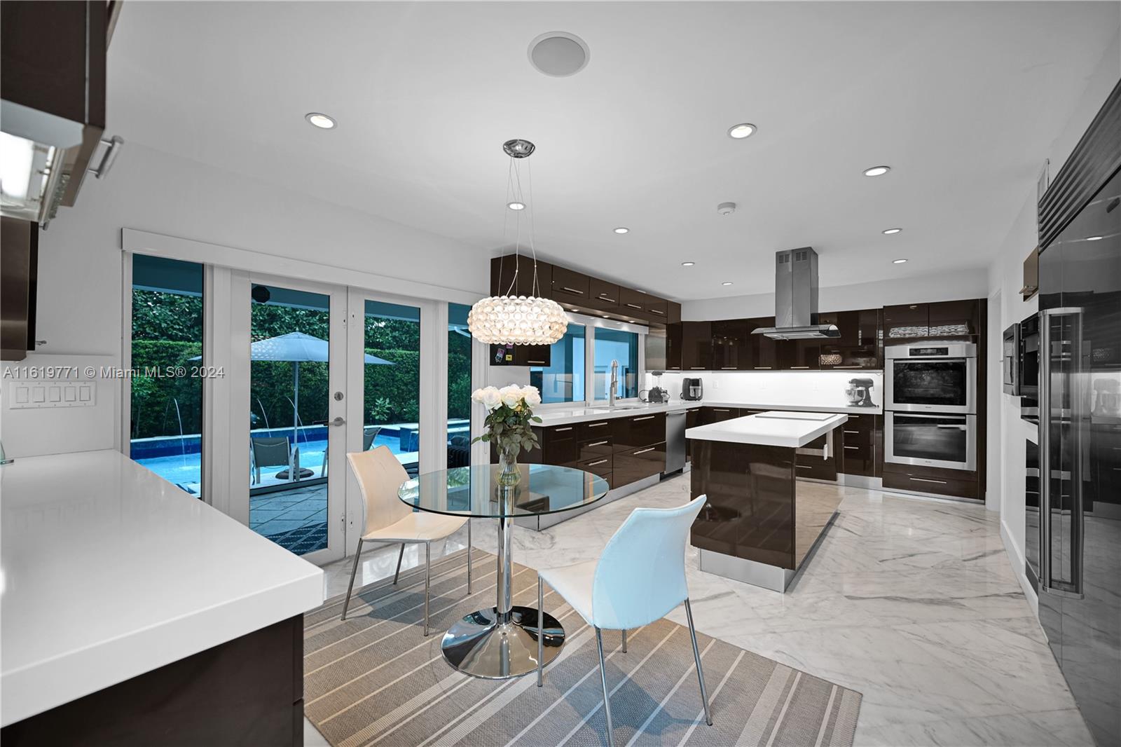 BAY HARBOR ISLAND - Residential