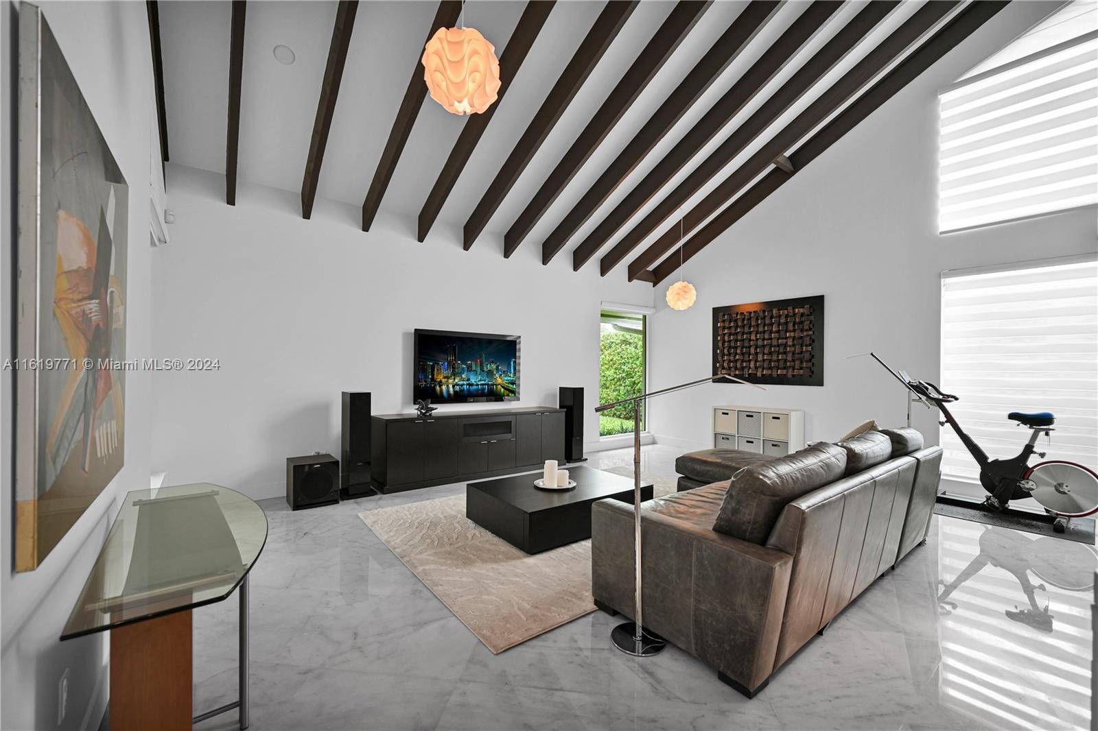 BAY HARBOR ISLAND - Residential
