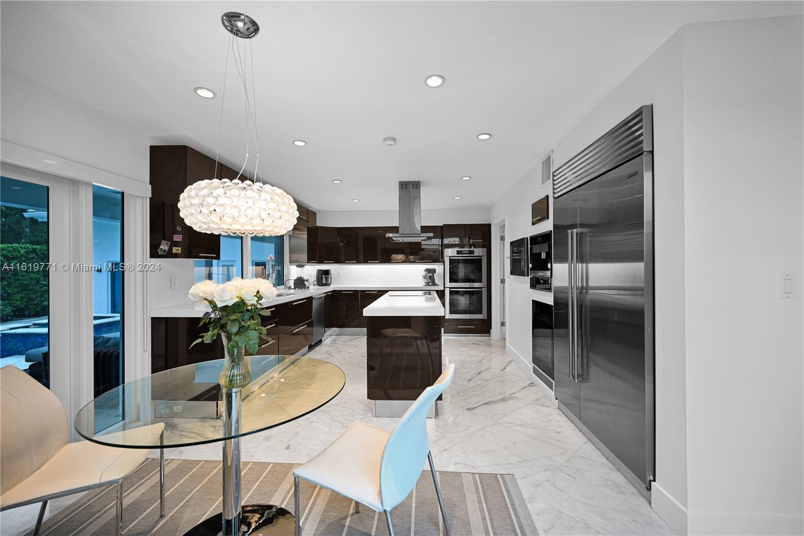 BAY HARBOR ISLAND - Residential