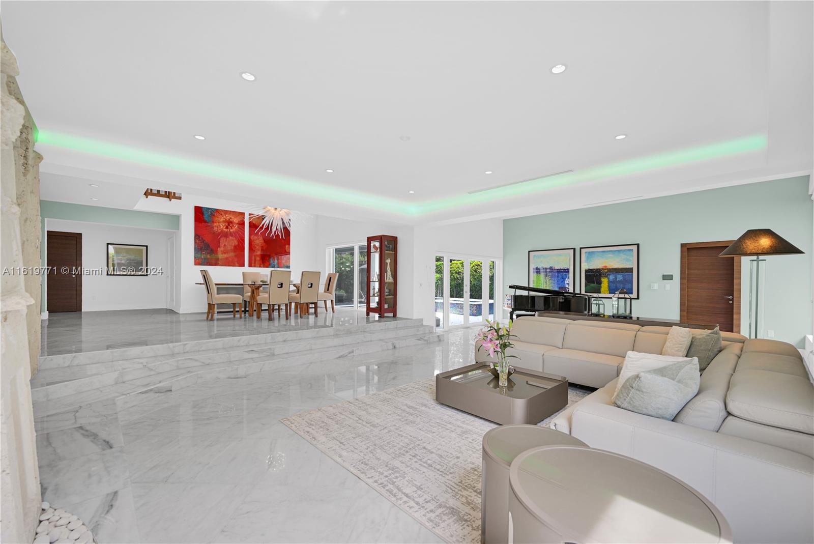 BAY HARBOR ISLAND - Residential
