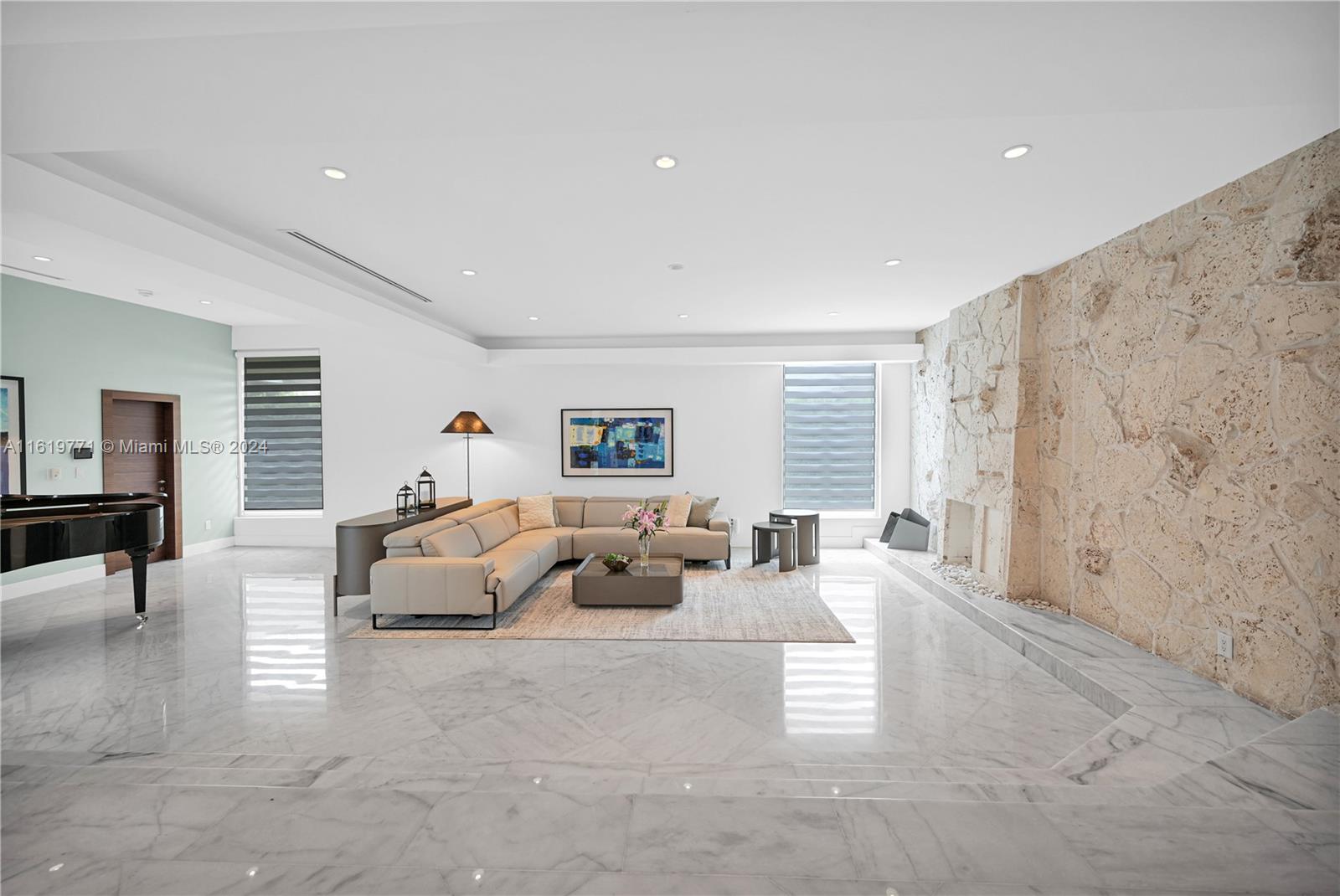 BAY HARBOR ISLAND - Residential