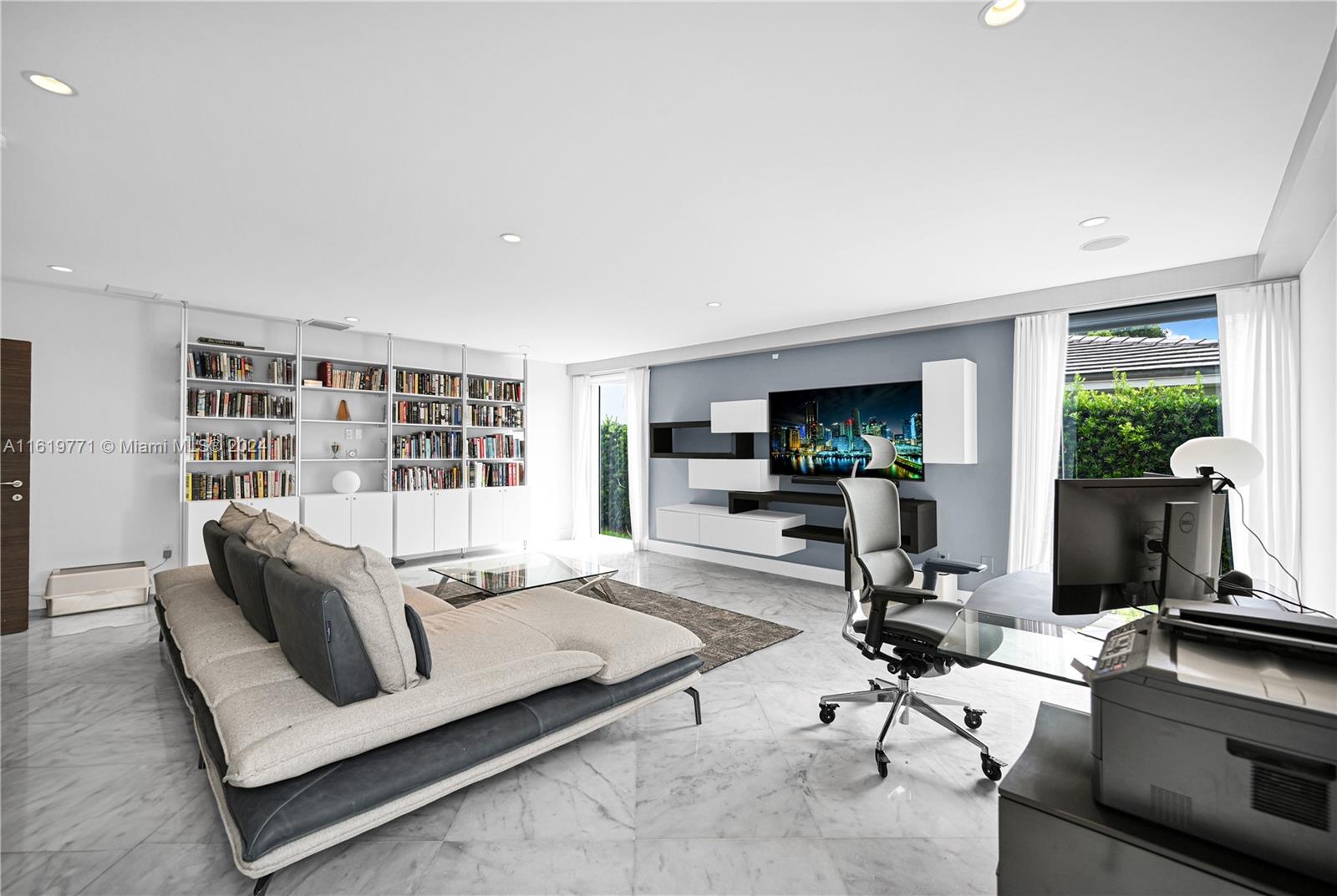 BAY HARBOR ISLAND - Residential