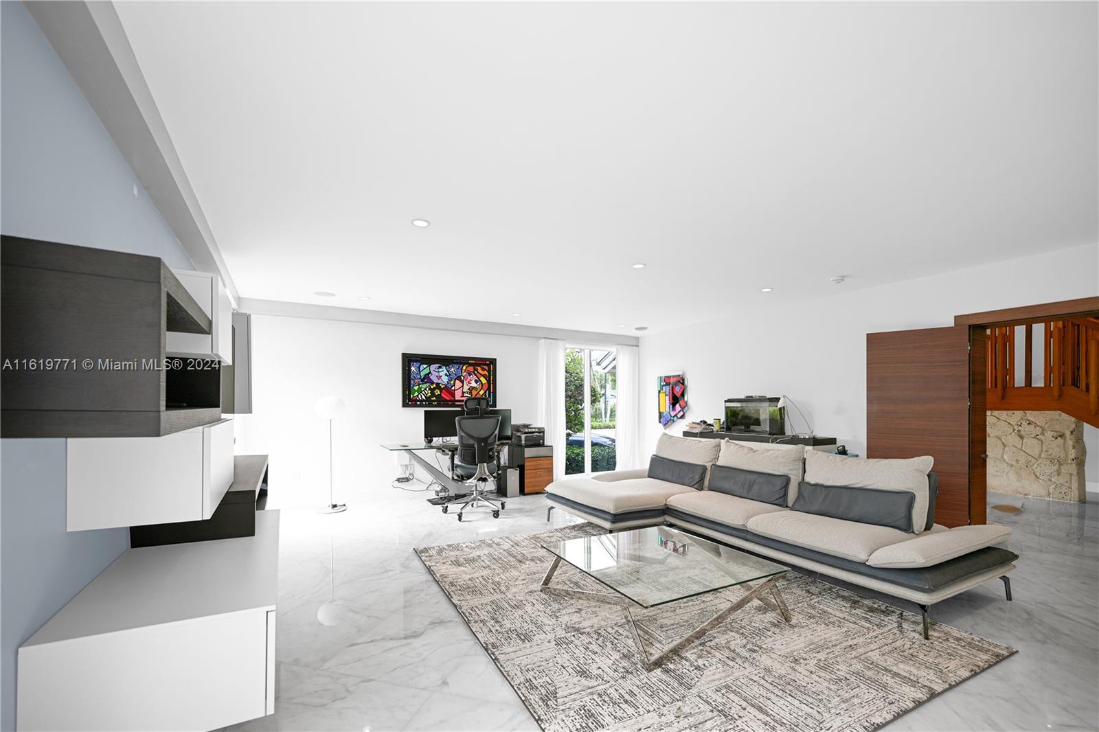 BAY HARBOR ISLAND - Residential