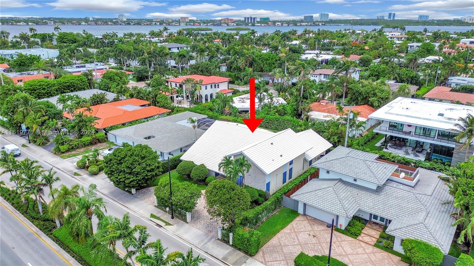 BAY HARBOR ISLAND - Residential