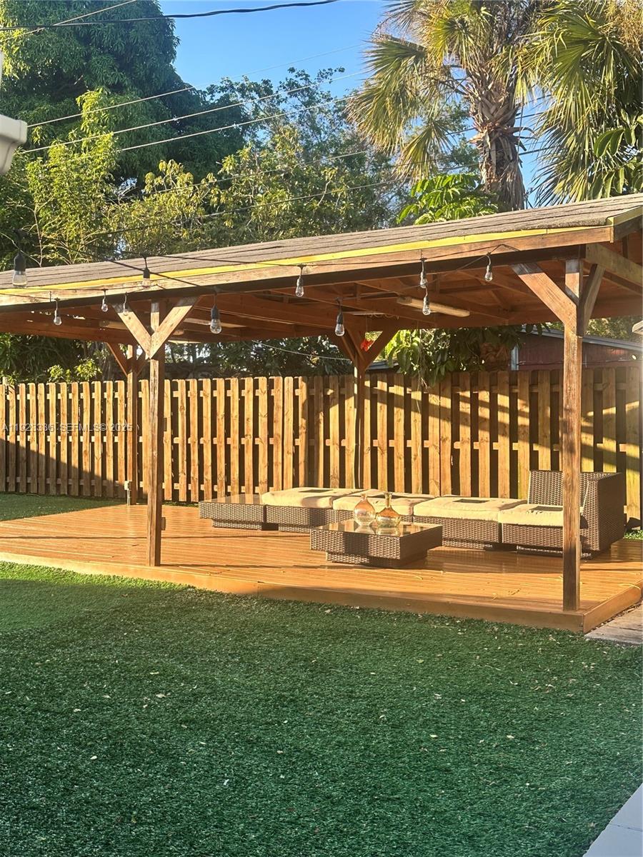 WESTWOOD PARK SEC 1 - Residential Lease