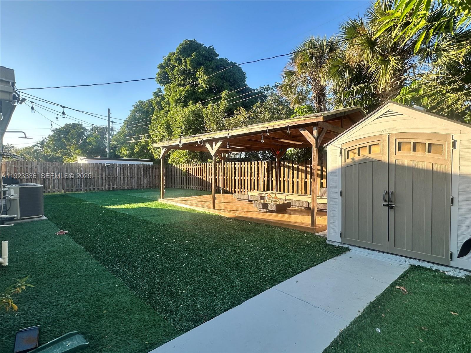 WESTWOOD PARK SEC 1 - Residential Lease