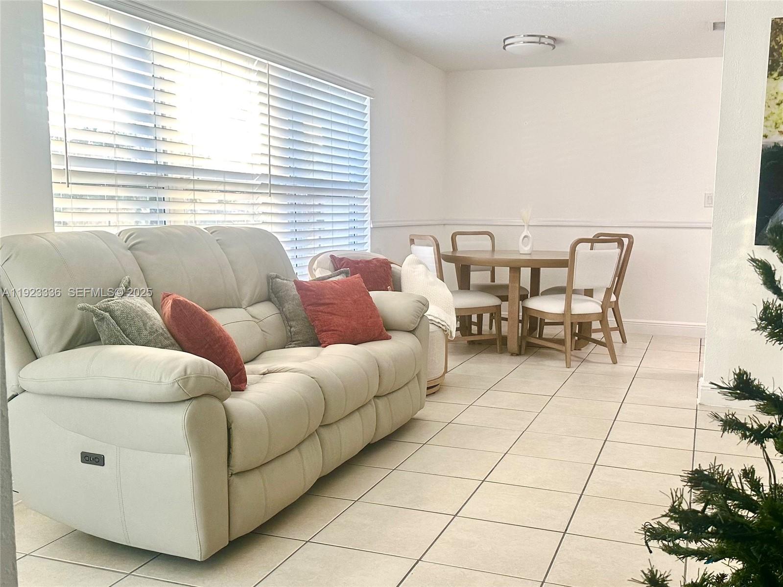 WESTWOOD PARK SEC 1 - Residential Lease