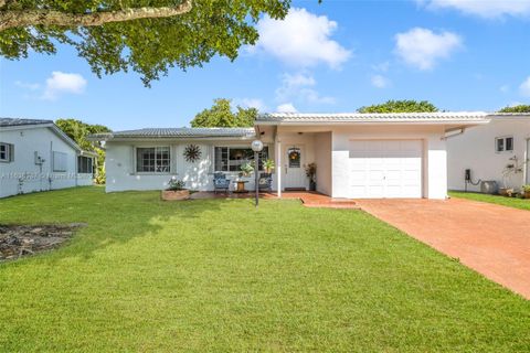 A home in Plantation