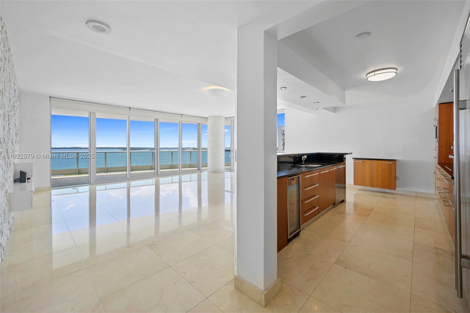 1331 Brickell Bay Dr 911