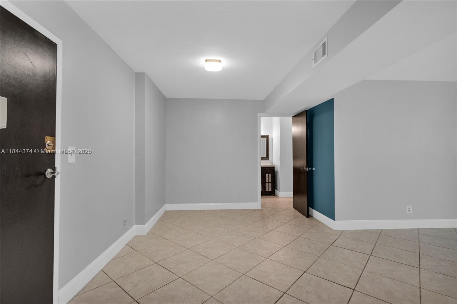 PLANTATION PLACE CONDO - Residential Lease