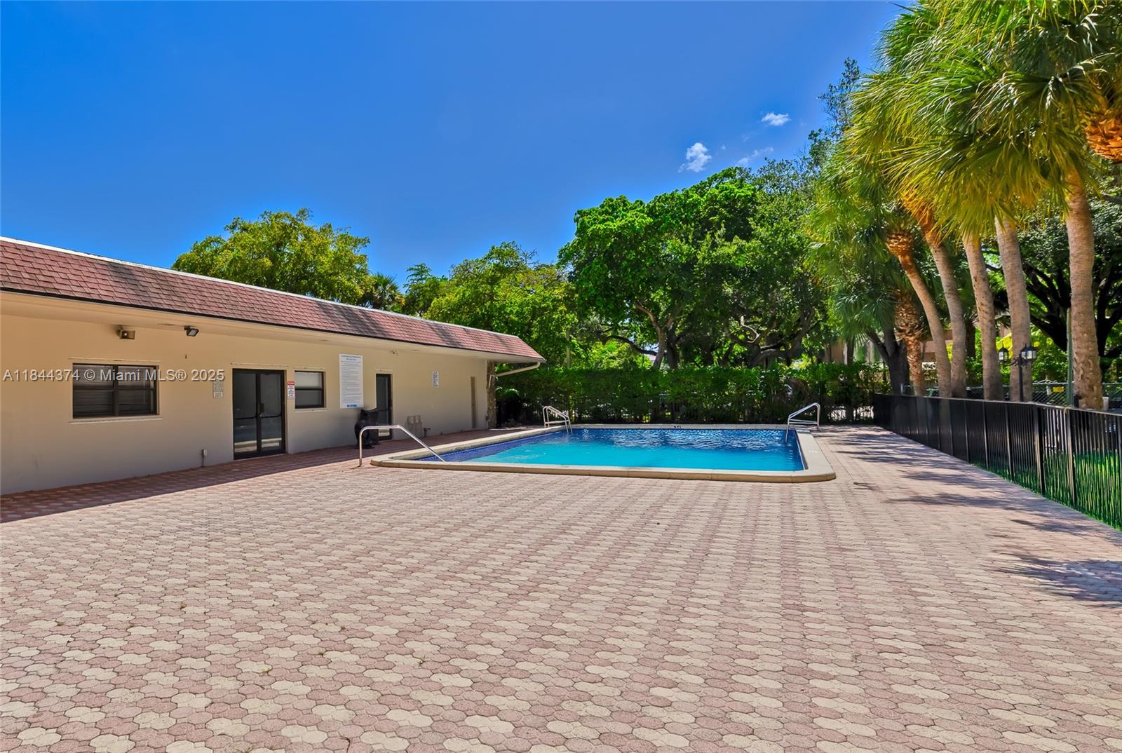 PLANTATION PLACE CONDO - Residential Lease