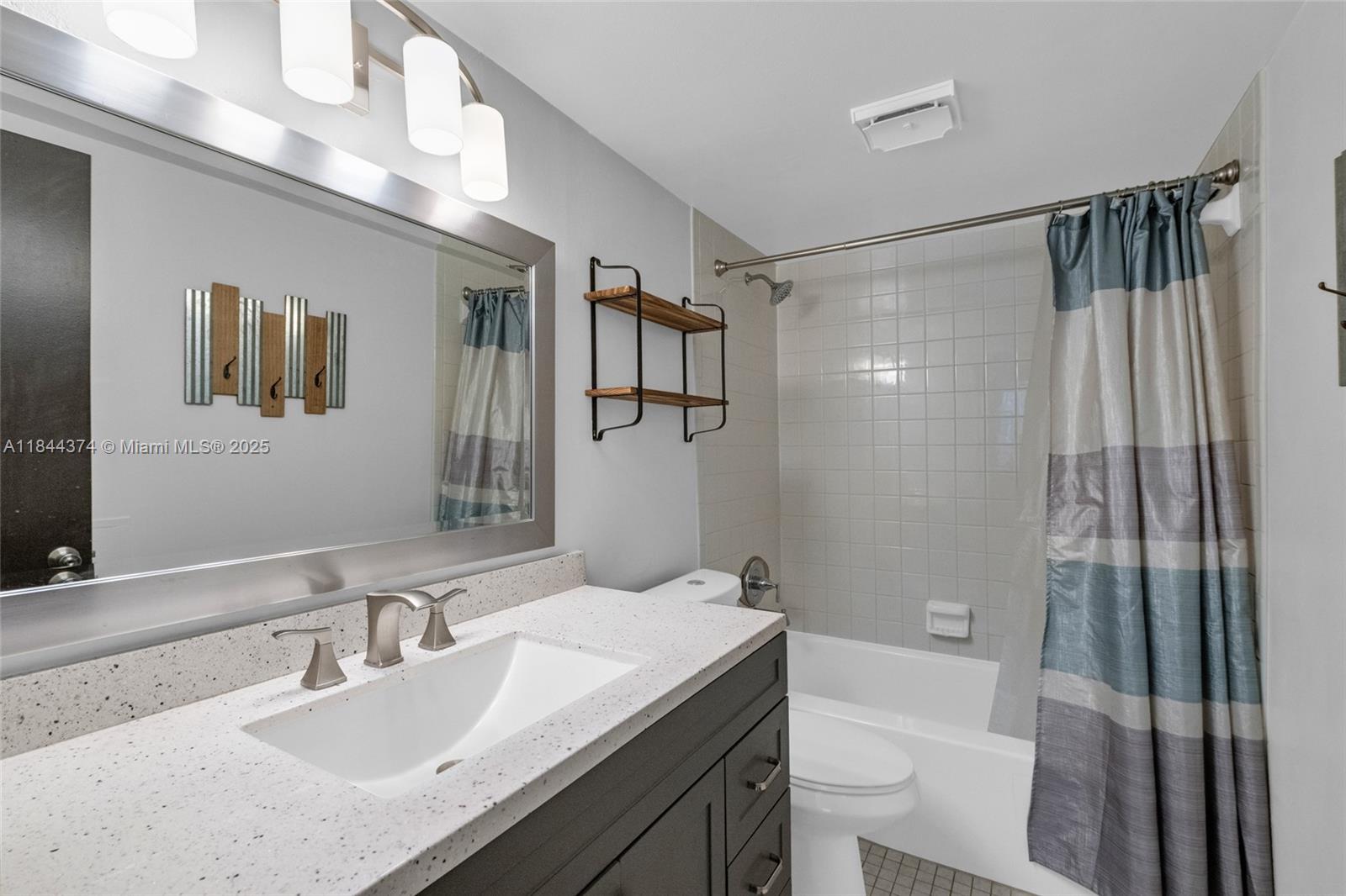 PLANTATION PLACE CONDO - Residential Lease