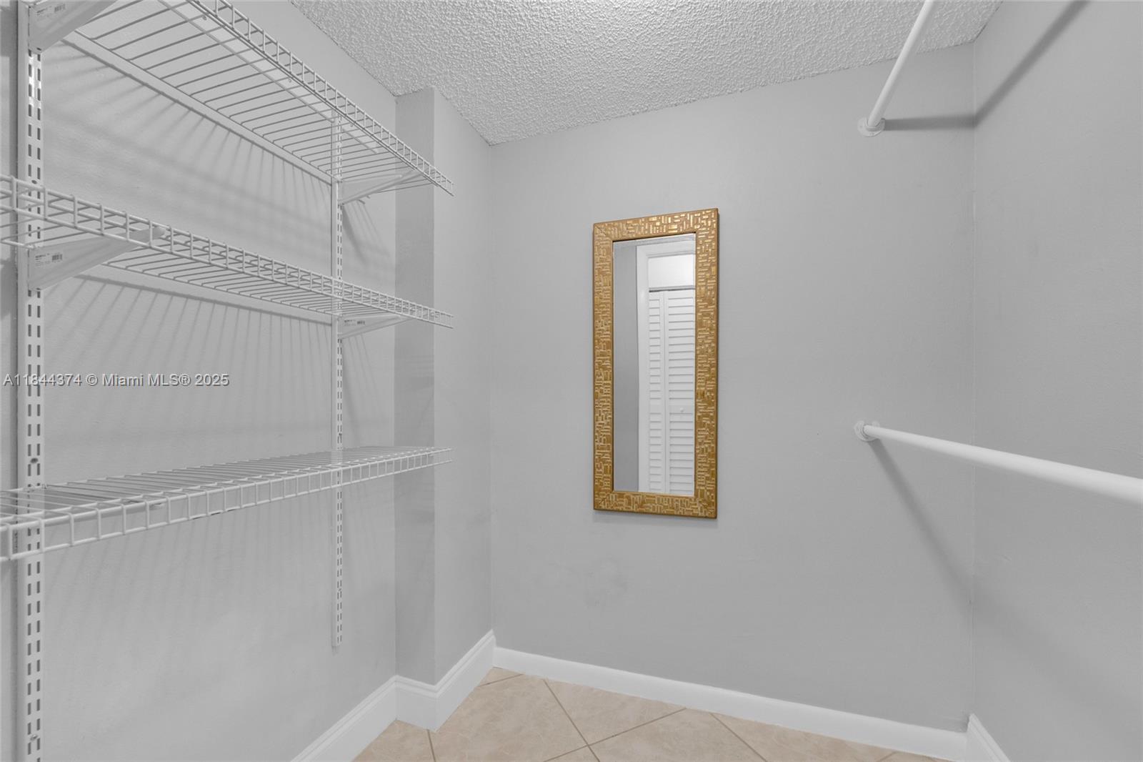 PLANTATION PLACE CONDO - Residential Lease