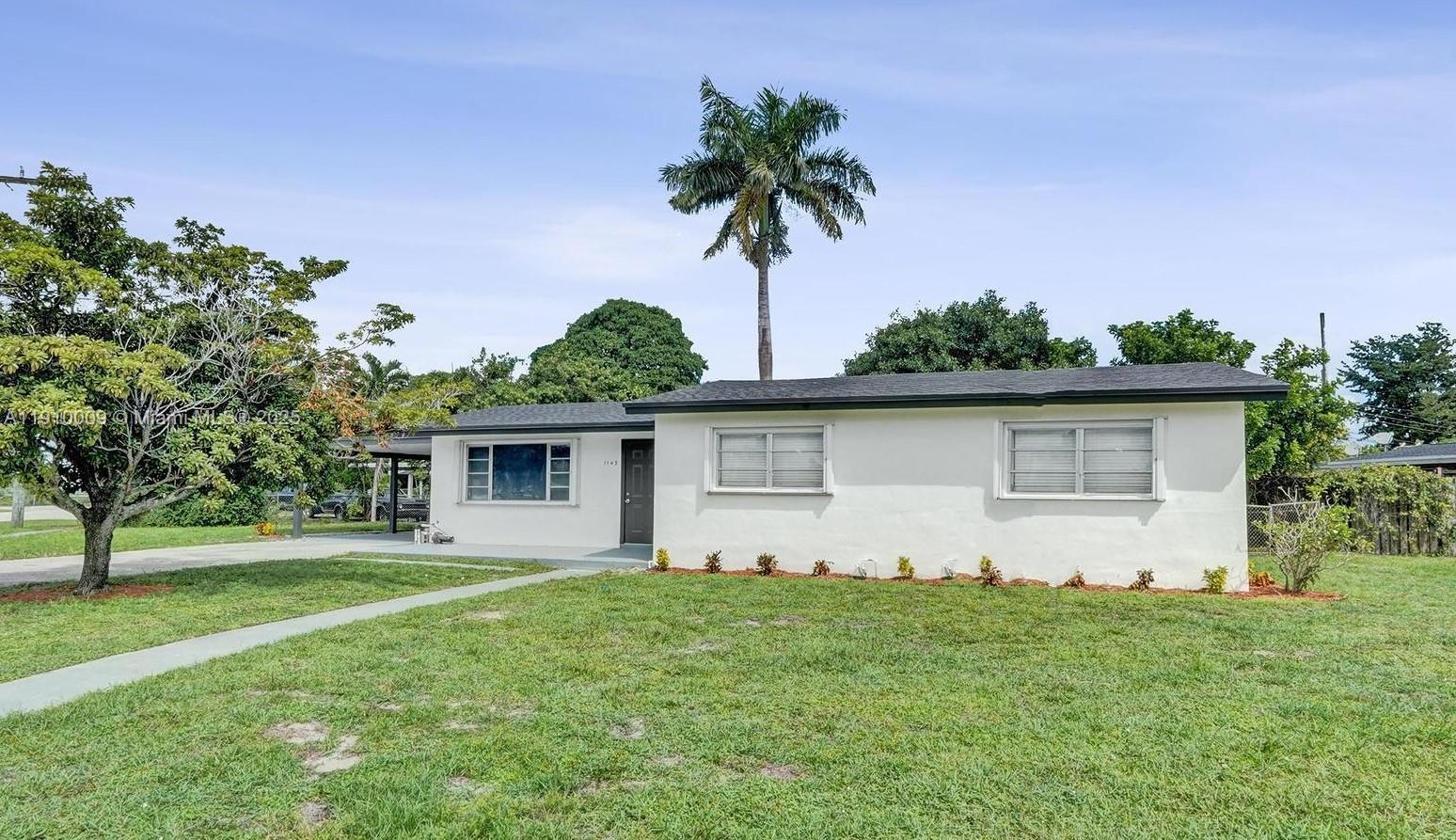 LAUDERDALE VILLAS - Residential