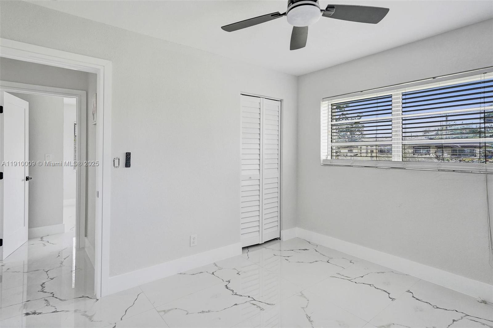 LAUDERDALE VILLAS - Residential