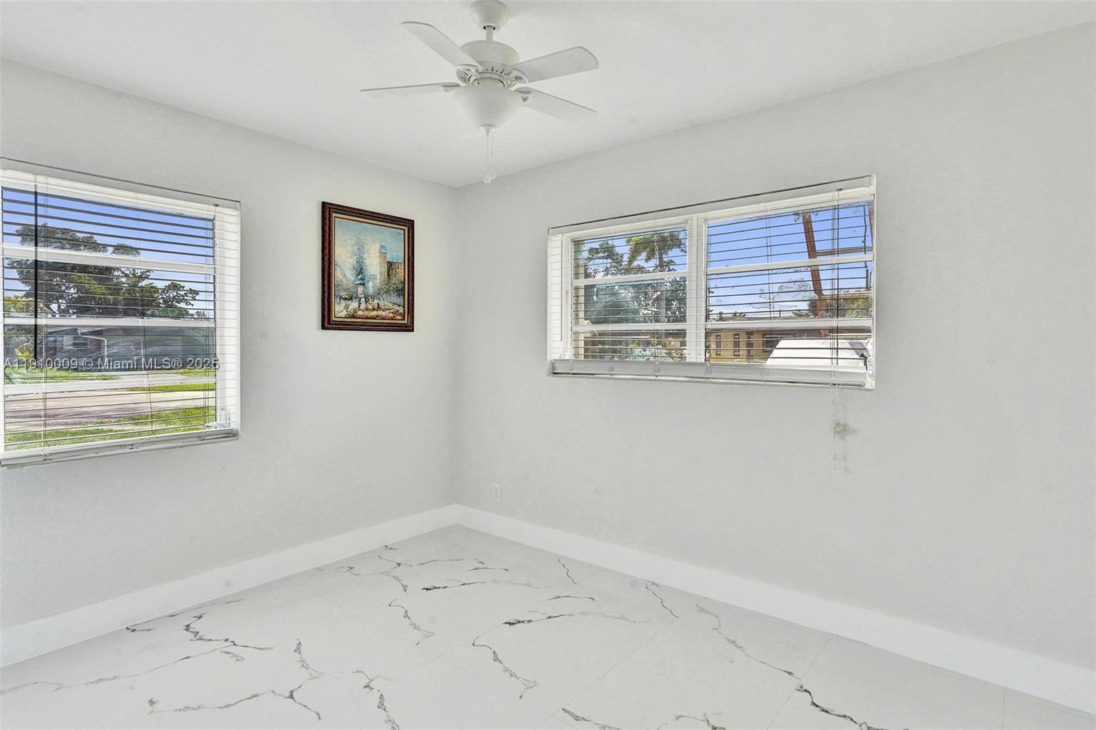 LAUDERDALE VILLAS - Residential