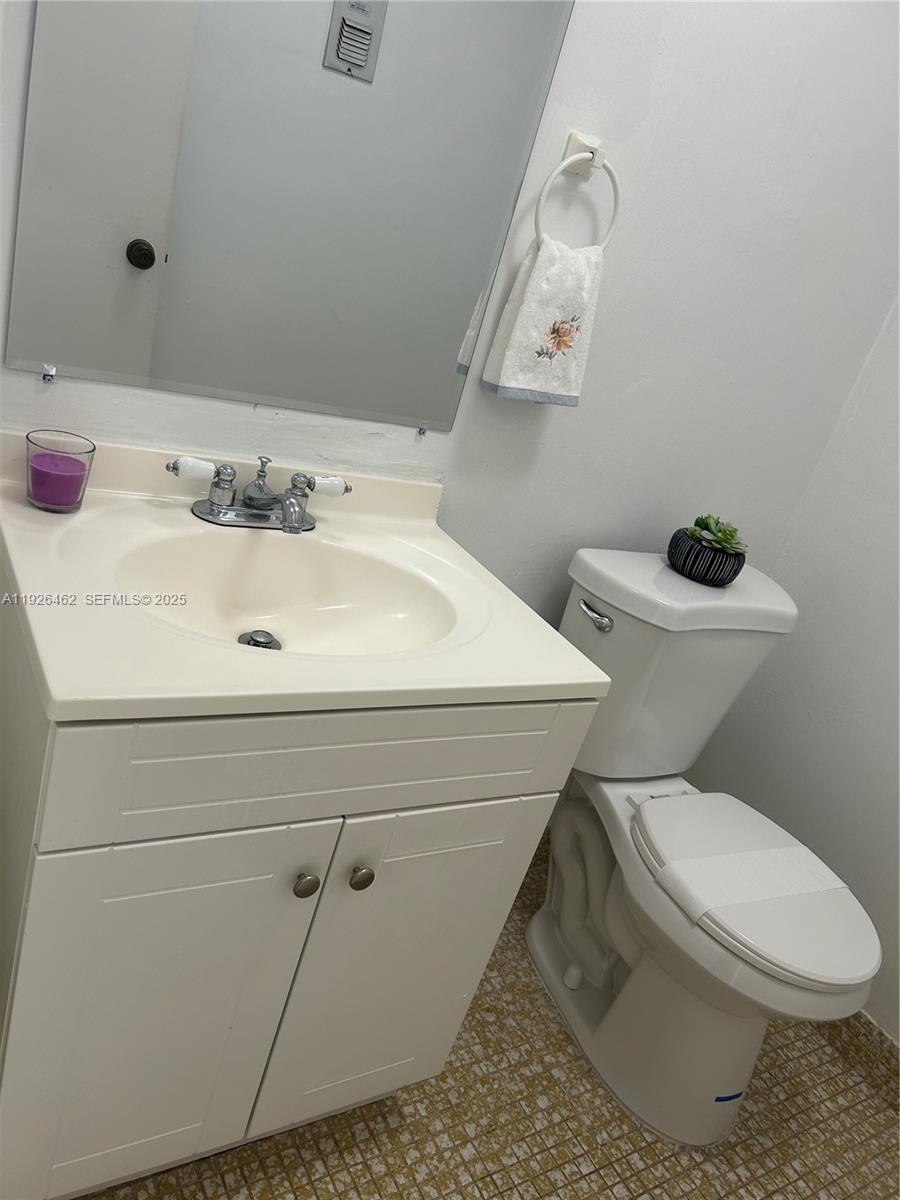 WINDWARD II CONDO - Residential Lease