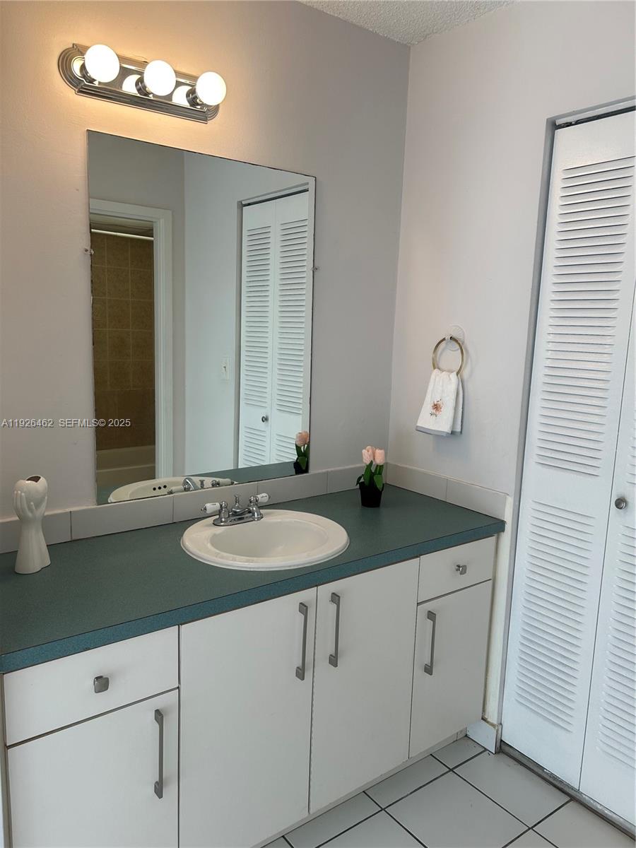 WINDWARD II CONDO - Residential Lease