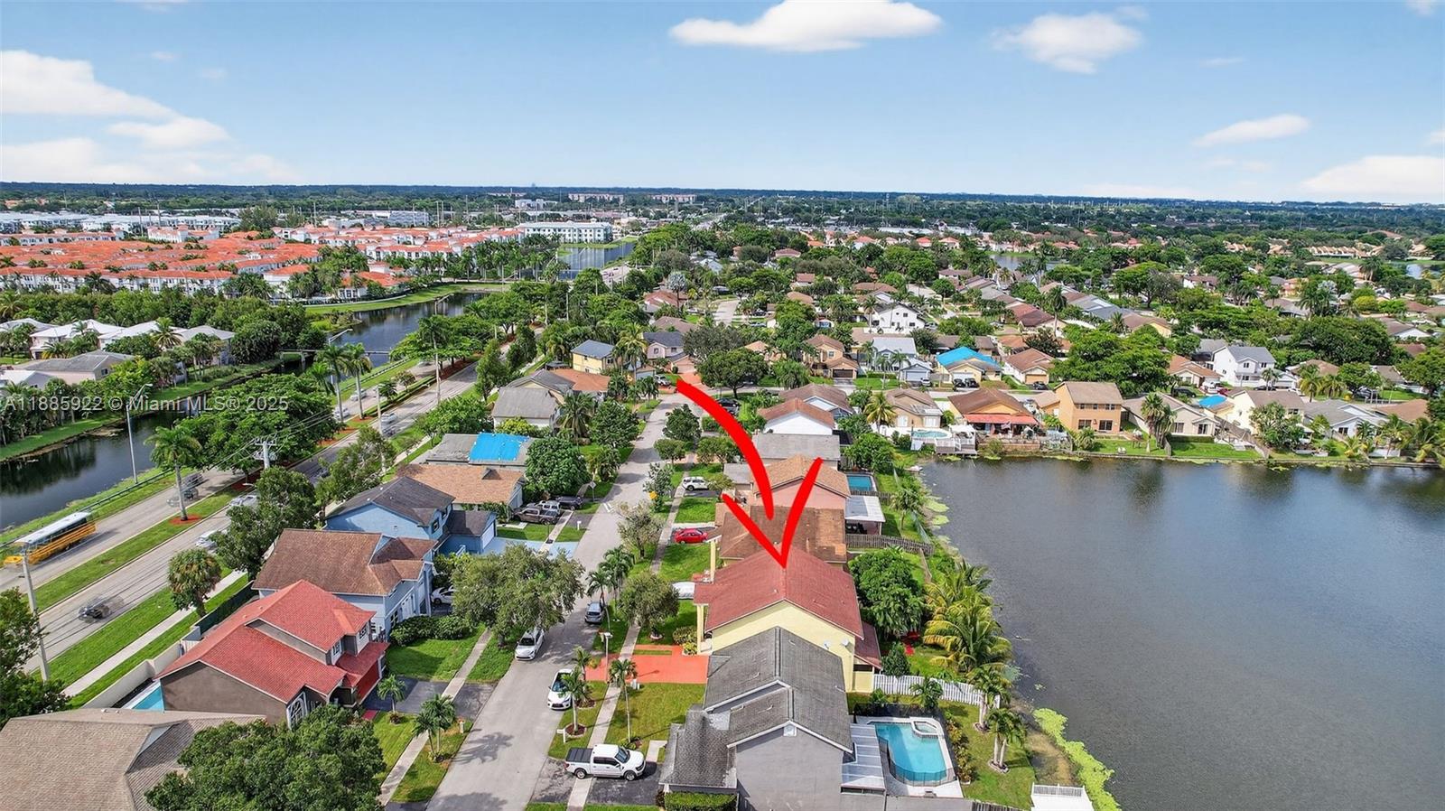 LAKESIDE SOUTH - Residential