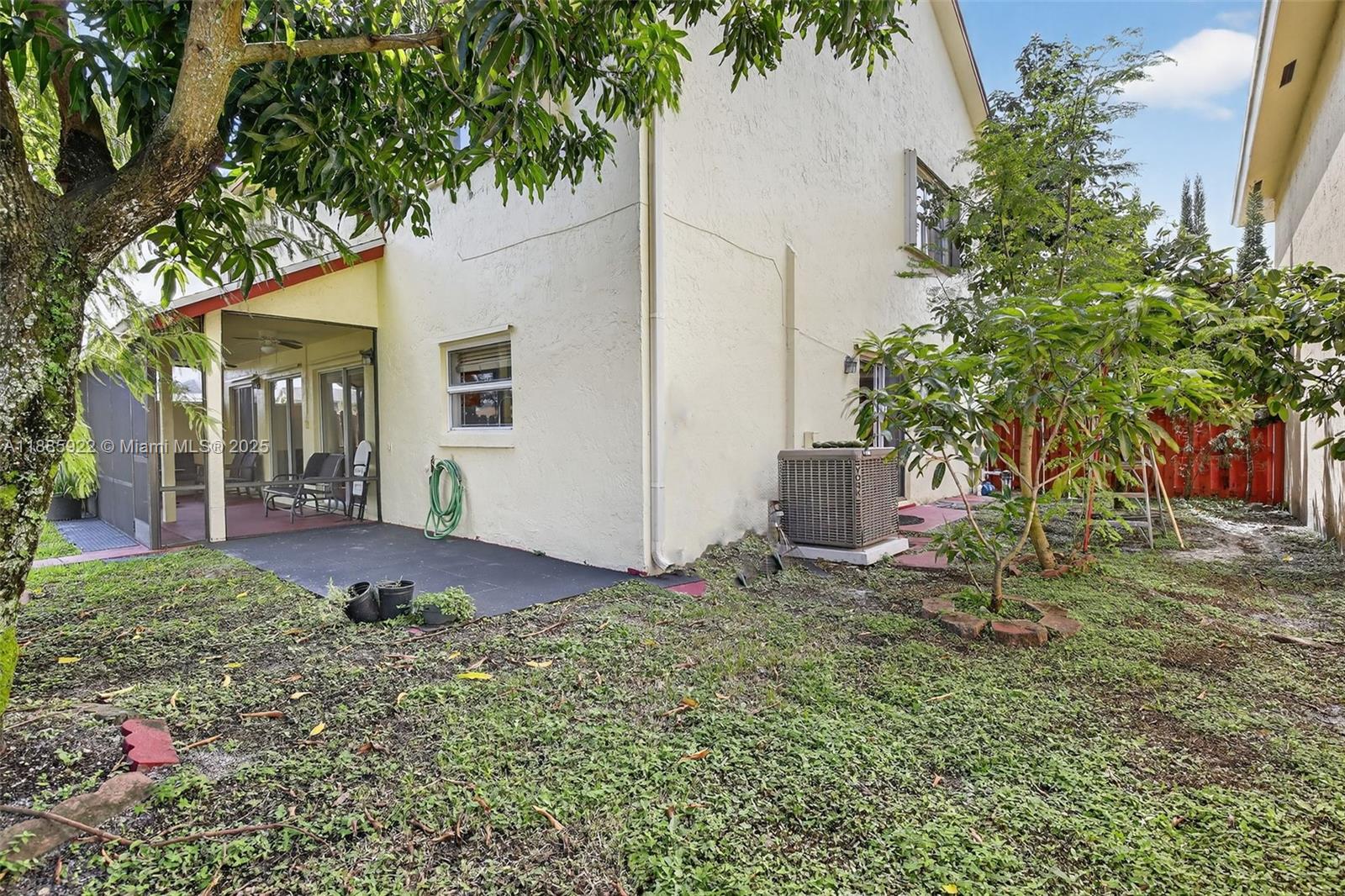 LAKESIDE SOUTH - Residential