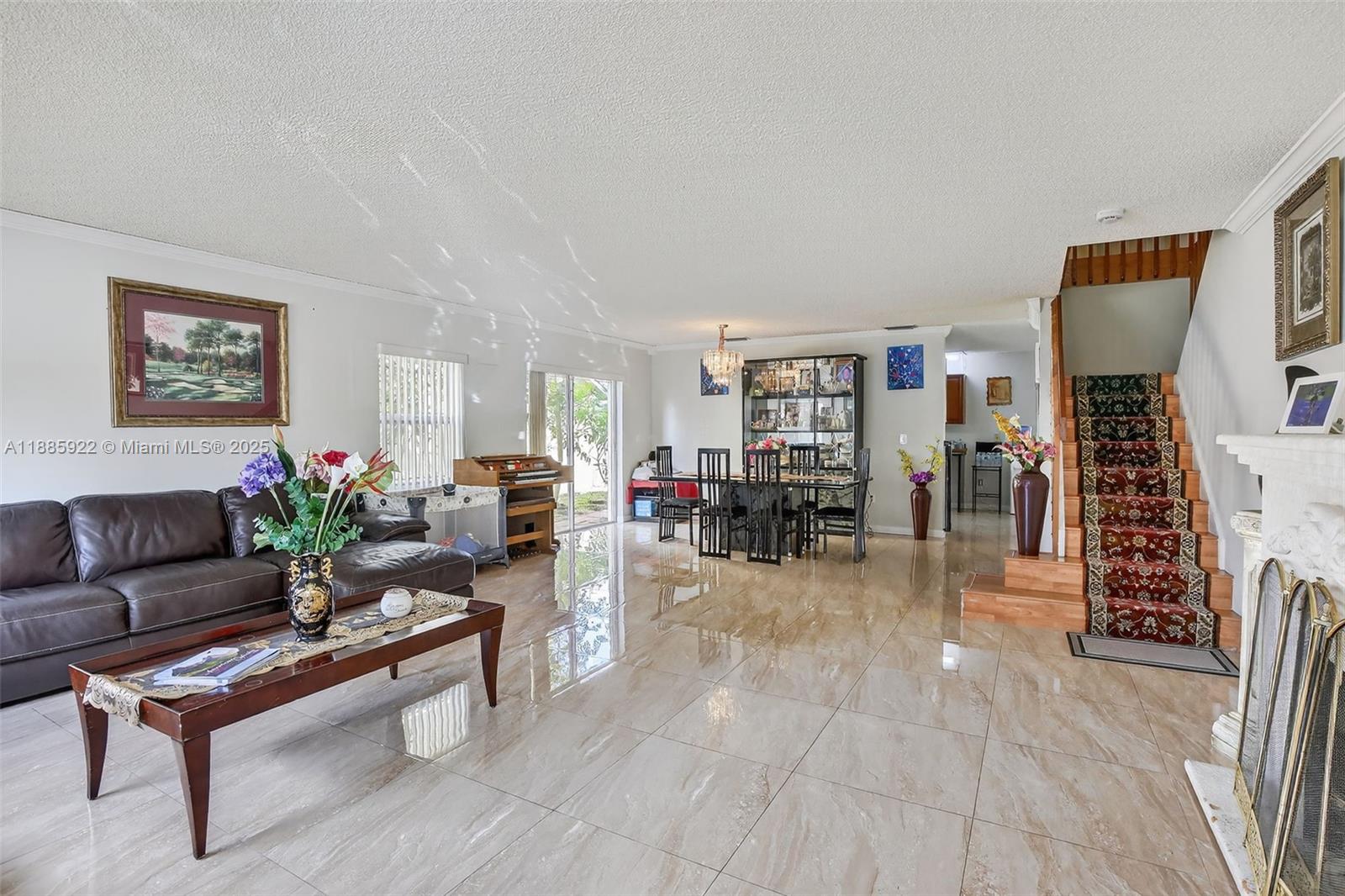 LAKESIDE SOUTH - Residential