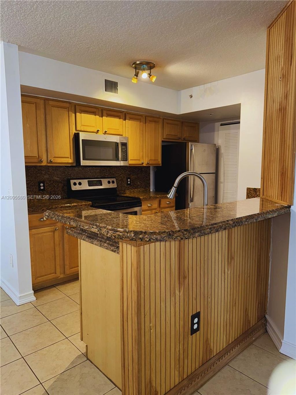 Photo of Hollywood, FL 33021 (MLS # A12005580)