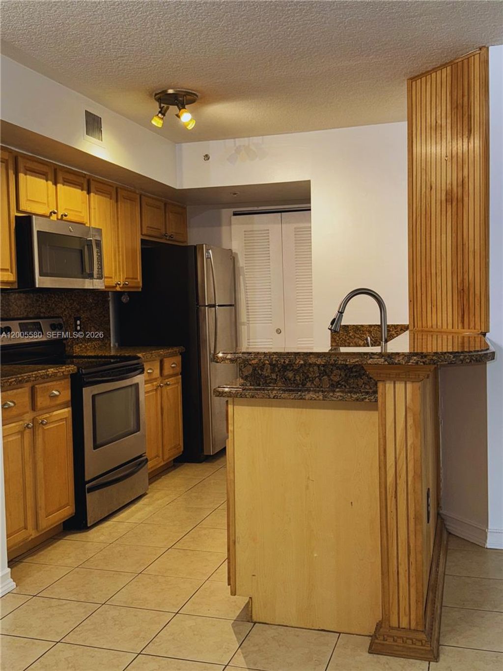 Photo of Hollywood, FL 33021 (MLS # A12005580)