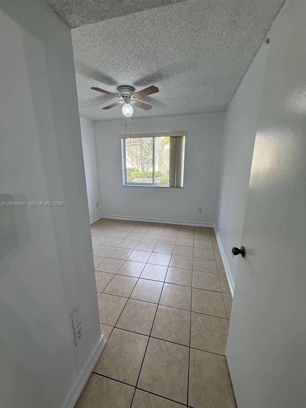 Photo of Hollywood, FL 33021 (MLS # A12005580)