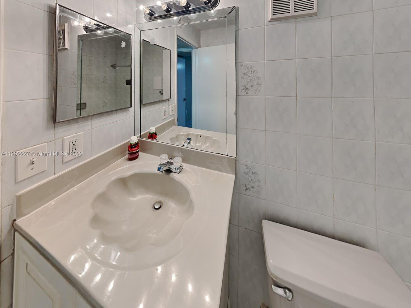 EL PRADO BY THE LAKE - Residential Lease