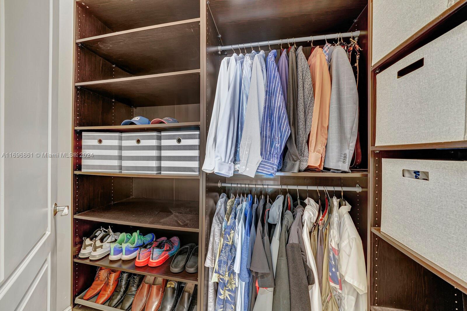 LOCHER - Residential