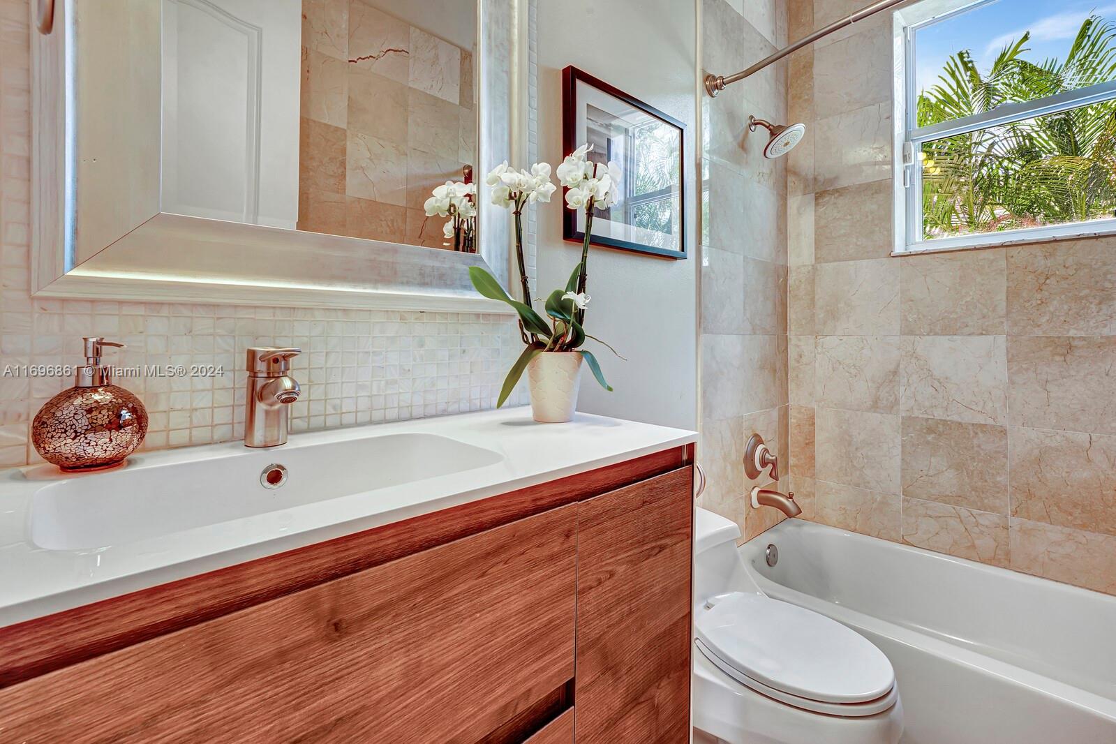 LOCHER - Residential