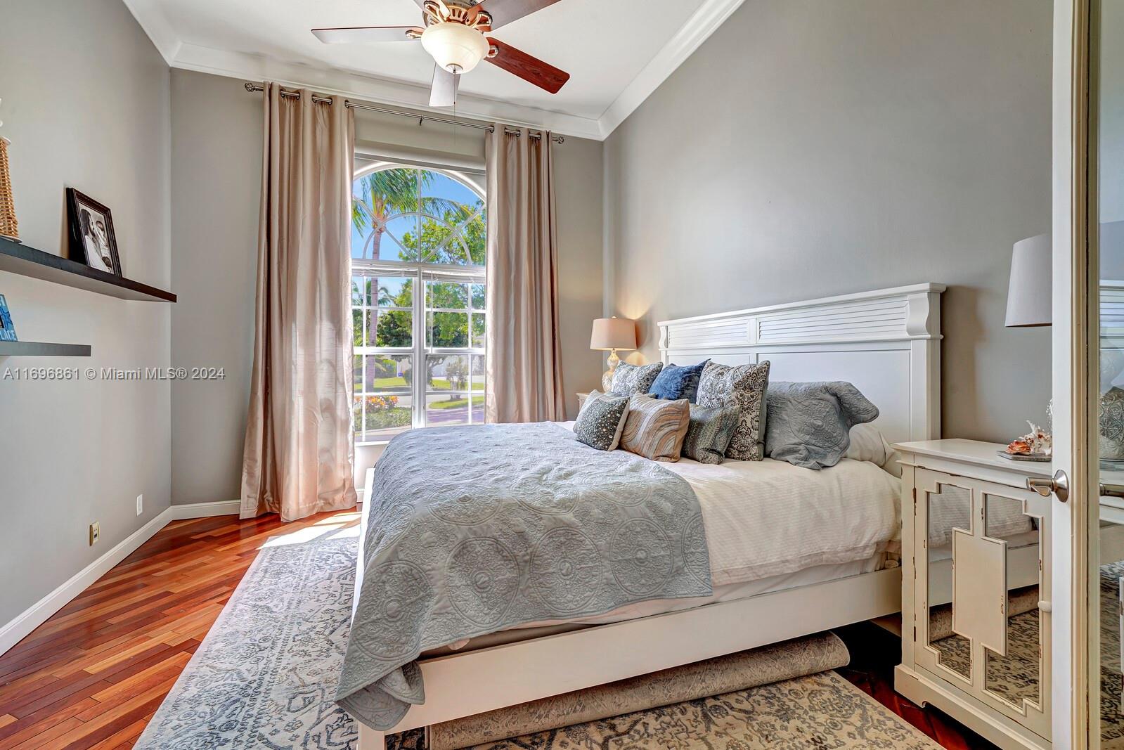 LOCHER - Residential