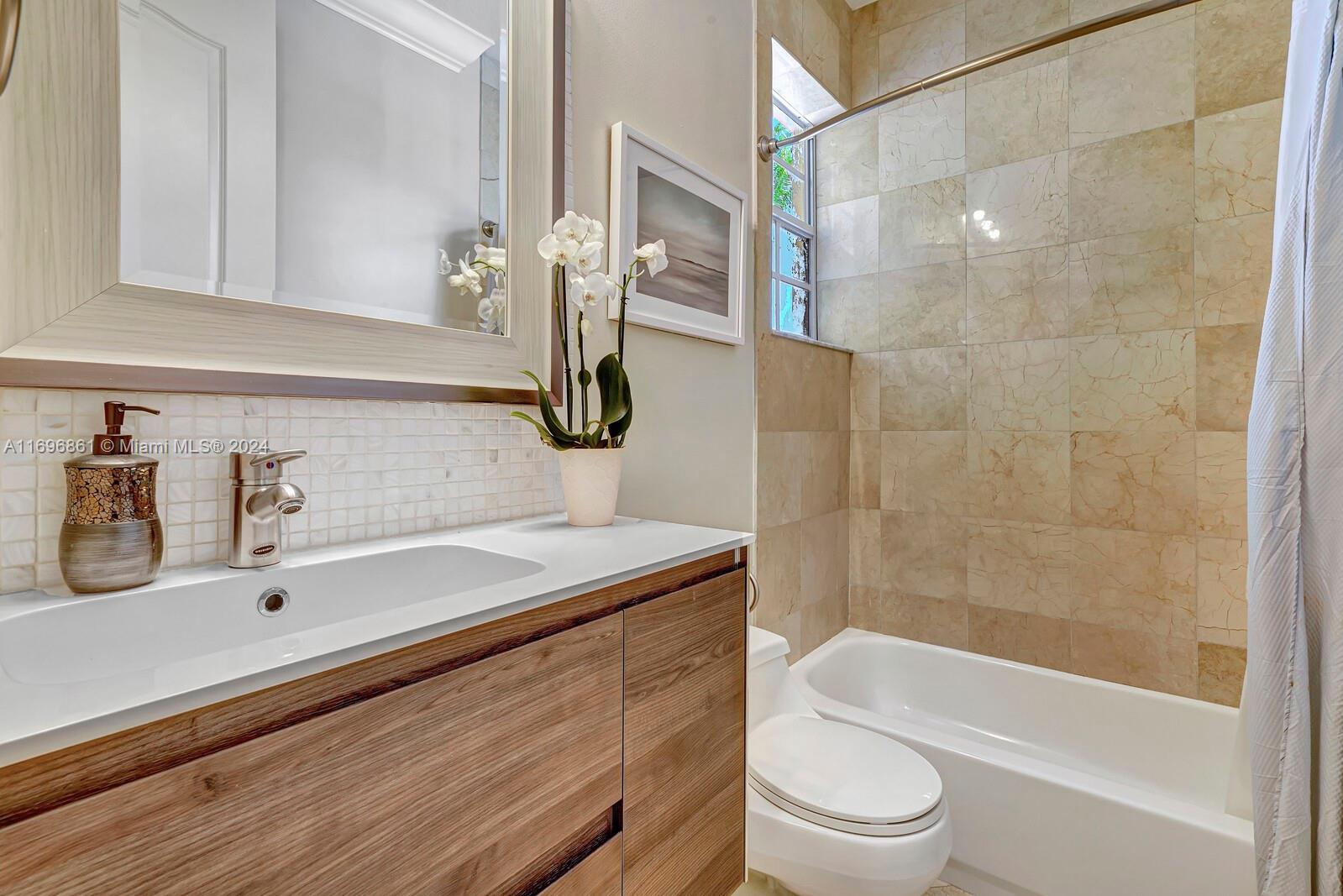 LOCHER - Residential