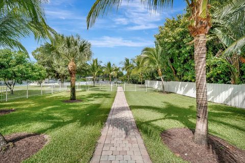 A home in Lake Worth