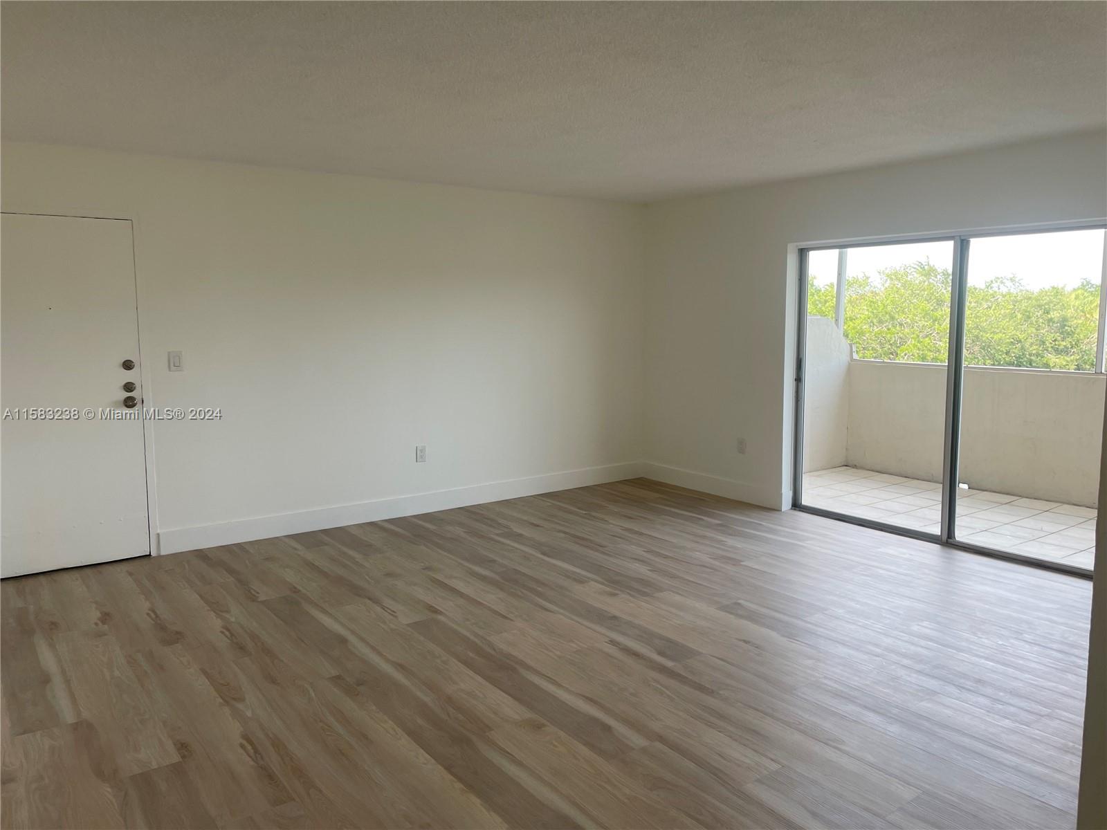 6902 N Kendall Dr E405
