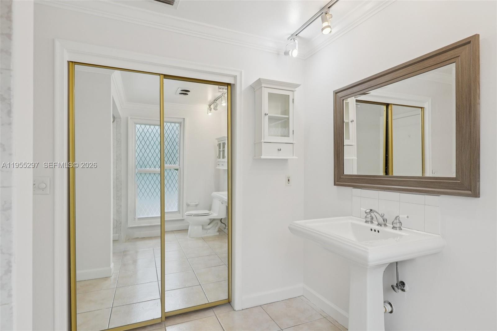 FOUR HUNDRED SIXTY ONE CO - Residential