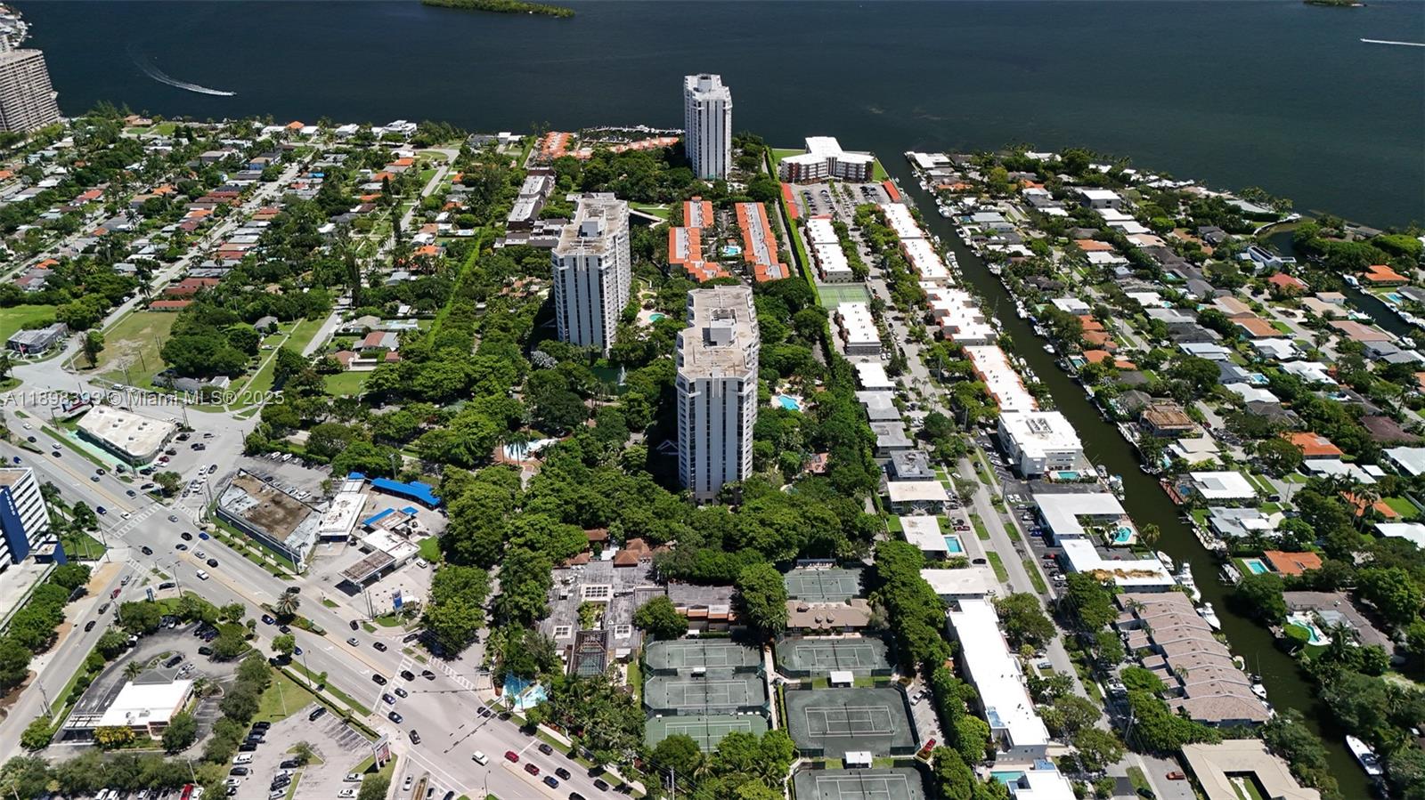 THE TOWERS OF QUAYSIDE CO - Residential