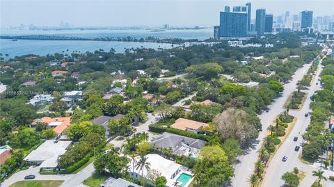 Single Family Residence in Miami FL 4700 Bay Point Rd Rd 50.jpg